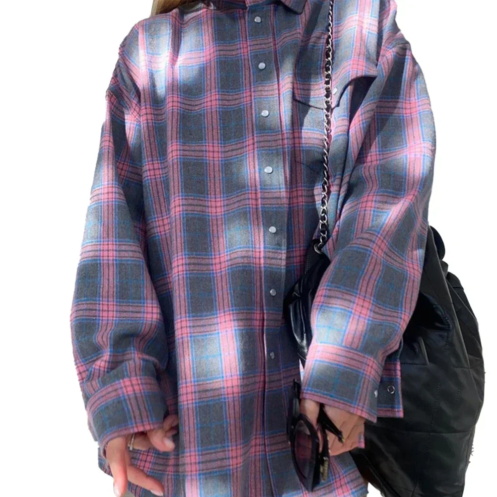 Oversized Plaid Shirt Women Vintage Autumn Jacket Tops Loose Blouse with Long Sleeve Check Pattern and Button Down