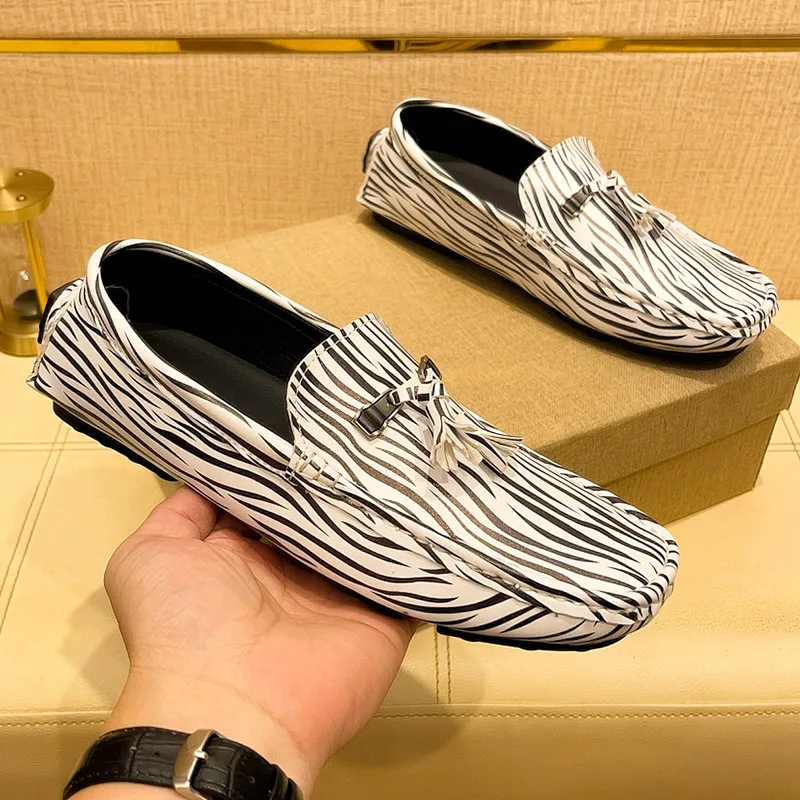 Men's Textured Stripe Pattern Tassel-Accent Loafers, Men's Smart Casual Slip-On Footwear, Men's Rugged Base Shockproof Footwear