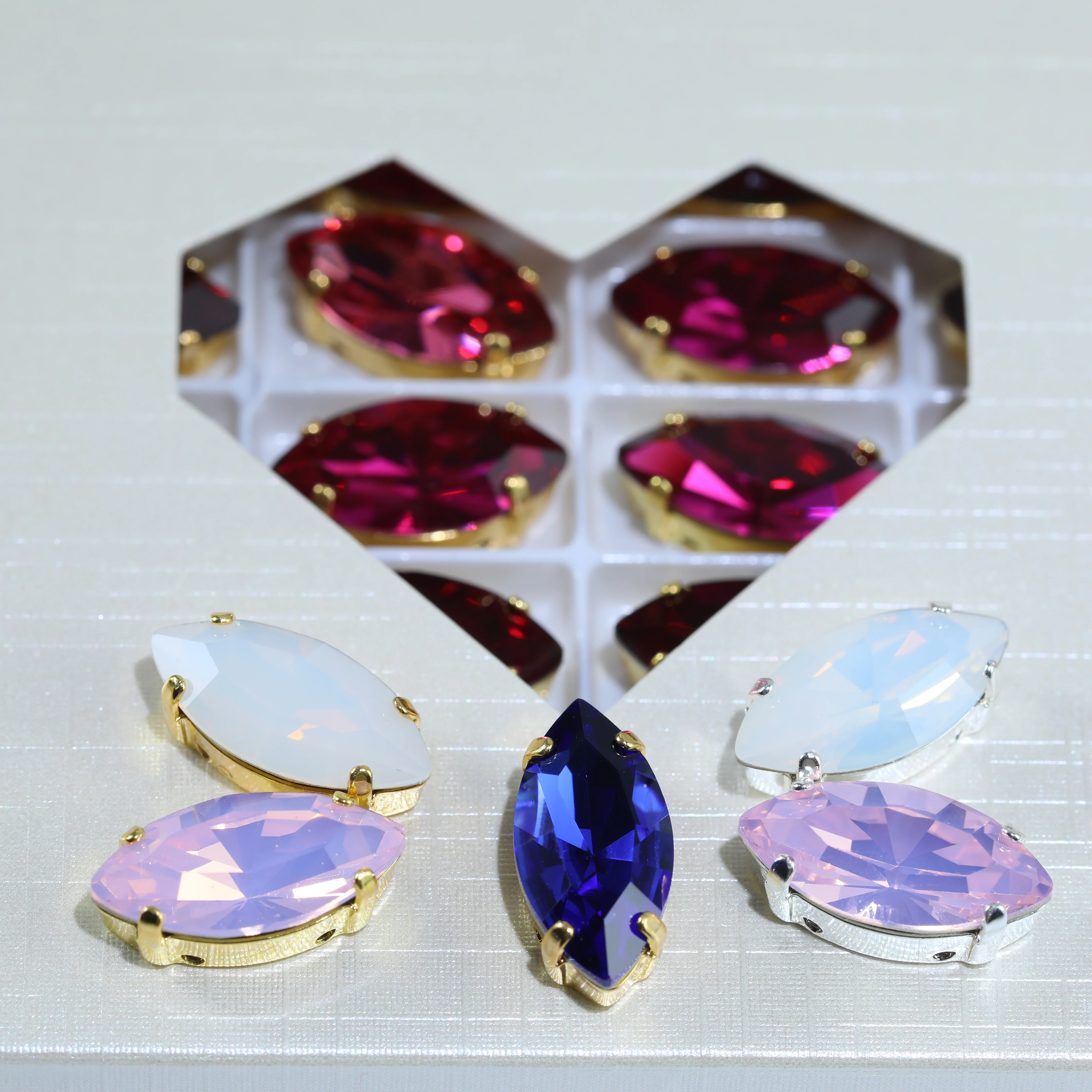Luxuriöse, hochglänzende Marquise-Strasssteine mit Krappenfassung, Premium-Kristalle für DIY-Ornamente für Hochzeitskleider, Stickereien, Schuhe, Taschen und Kleidungsstücke – Detail 4