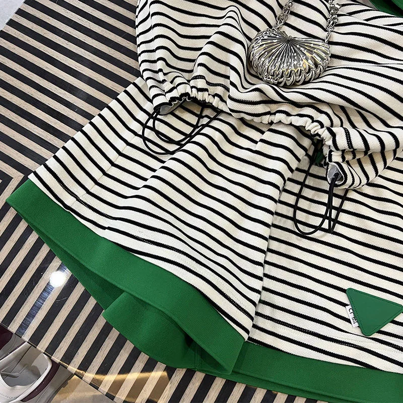 بدلة رياضية للربيع والصيف، قميص بولو مخطط فضفاض، بأكمام قصيرة، تي شيرت شورت كاجوال، طقم مكون من قطعتين