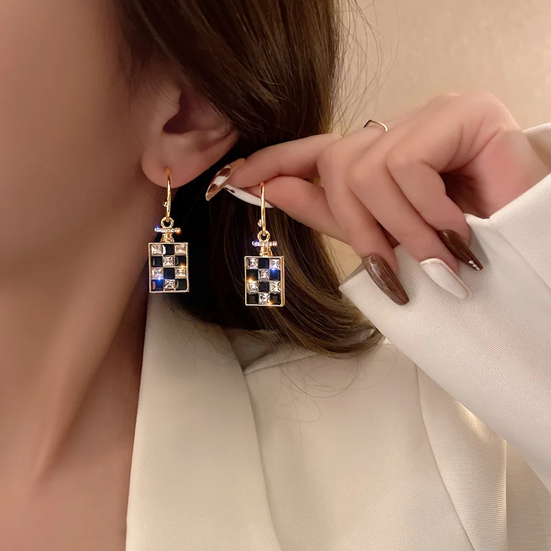 2022 New Square Black And White Checkerboard Check Rhinestones Earrings For Women Korean Fashion Earring Party Jewelry Gifts