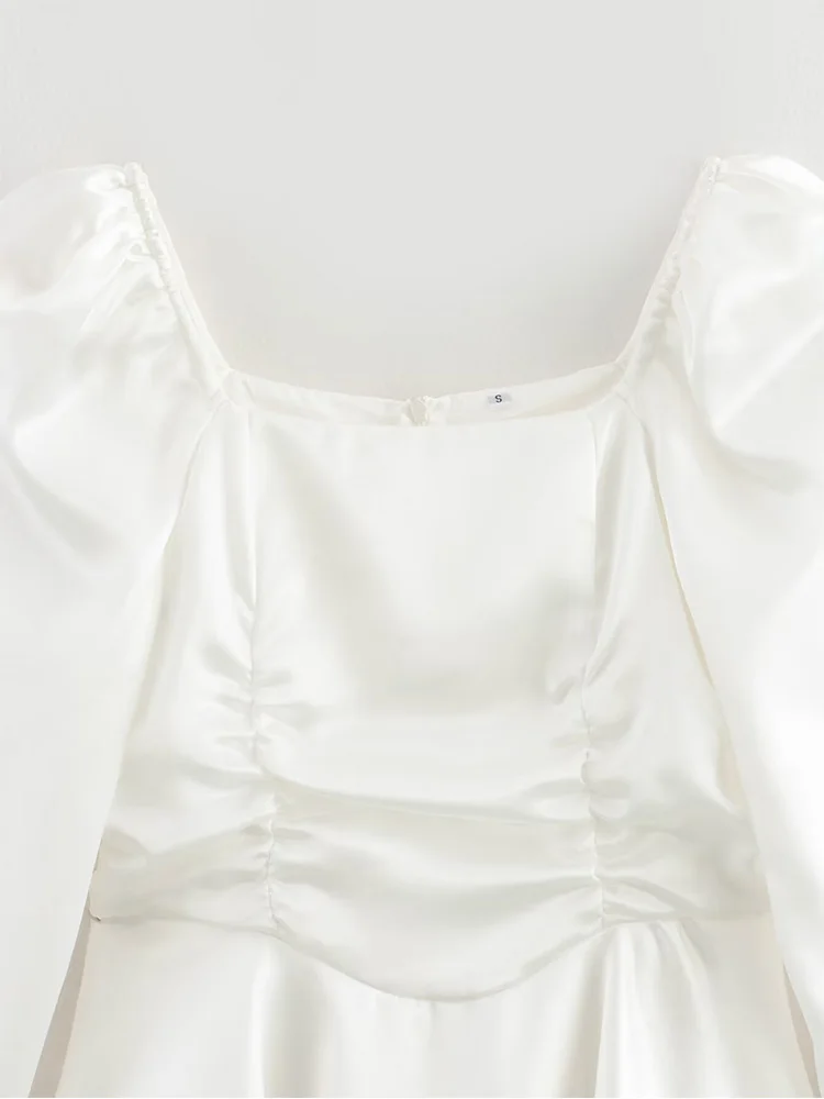 ZAJIA 2025 새로운 여성 유럽과 미국 스타일의 패션 기질 스퀘어 칼라 새틴 긴 소매 드레스