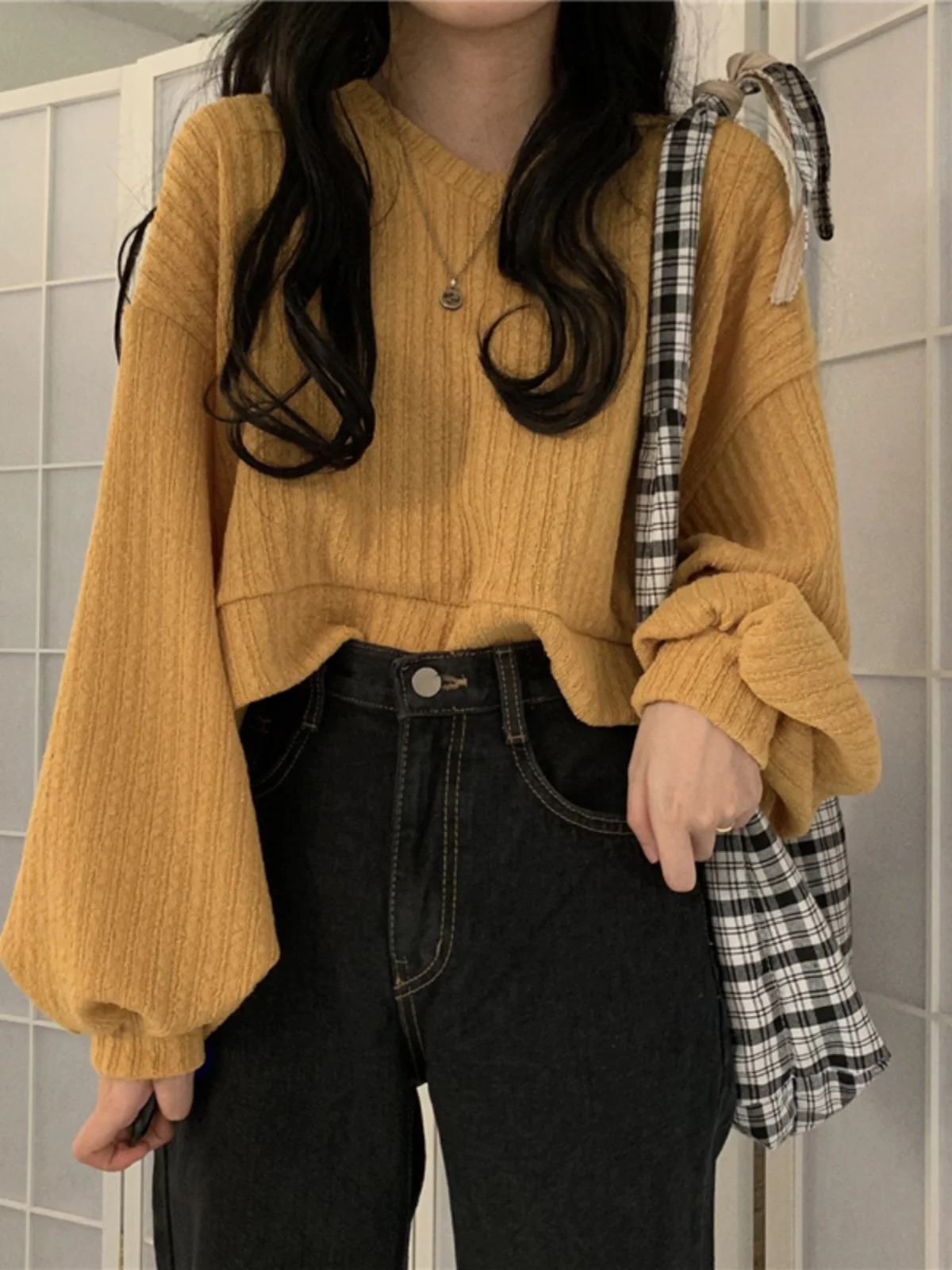 

Весна-осень 2024, новый корейский свободный утягивающий вязаный свитер с v-образным вырезом, женский тонкий топ, прямой трикотаж без рукавов