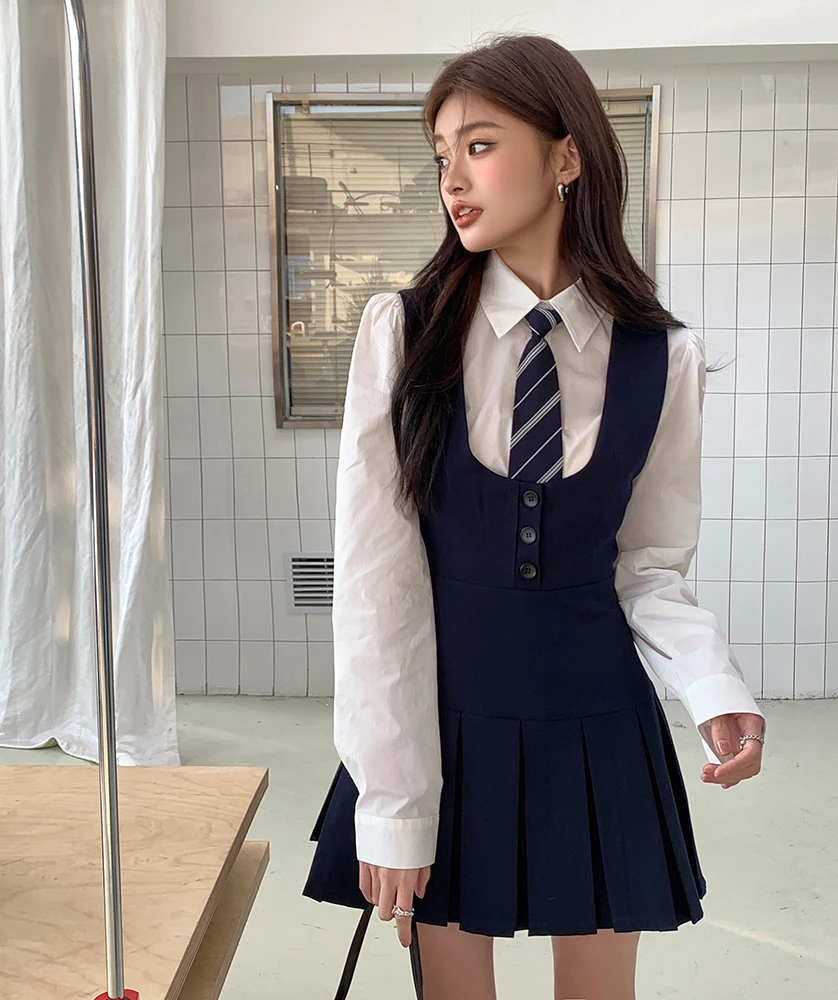 Dress Sets 2023 Spring and Summer New White Shirt College Wind Bottoming Shirt with Tie + Vest Vest Dress Mini Pleated Dress