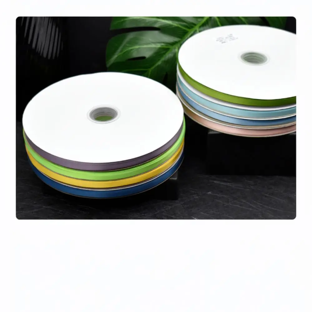 Luxuriöses Polyester-Satinband, einfarbiges Stoffband für Bekleidung, Geschenkverpackung, Bastelarbeiten, Blumenarrangements und Hochzeitsdekoration.