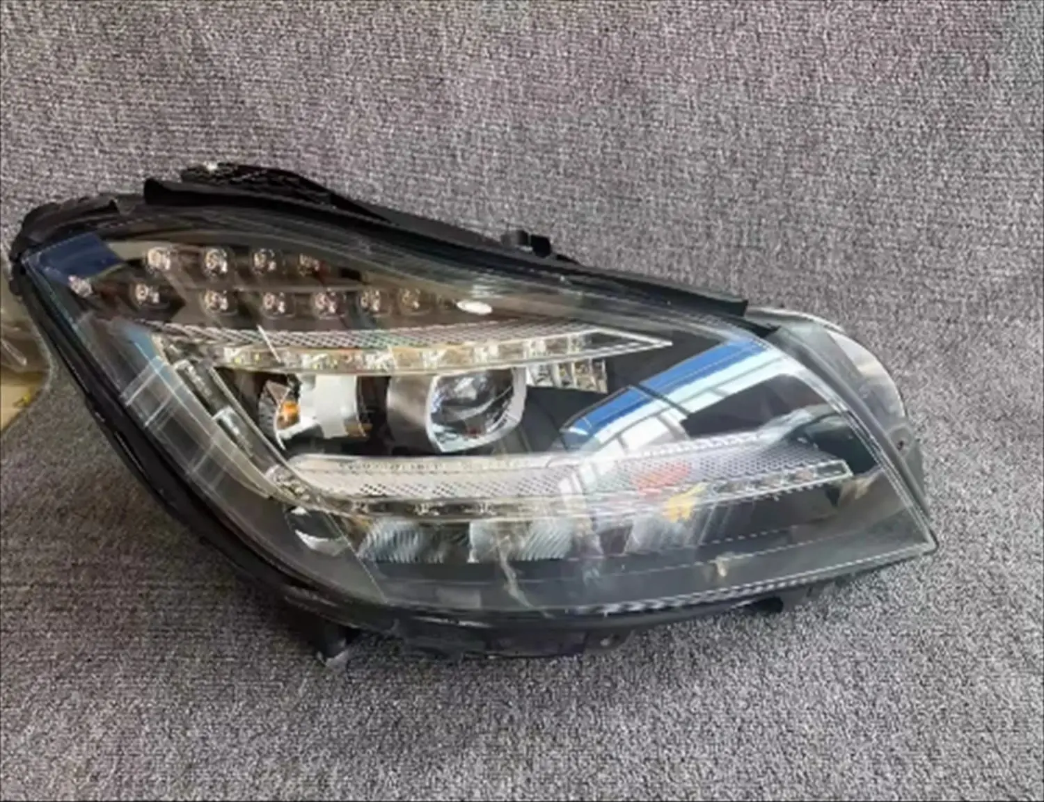 

Car Front Headlight Headlamp for Mercedes Benz CLS Class Daytime running light High low beam Turn signal