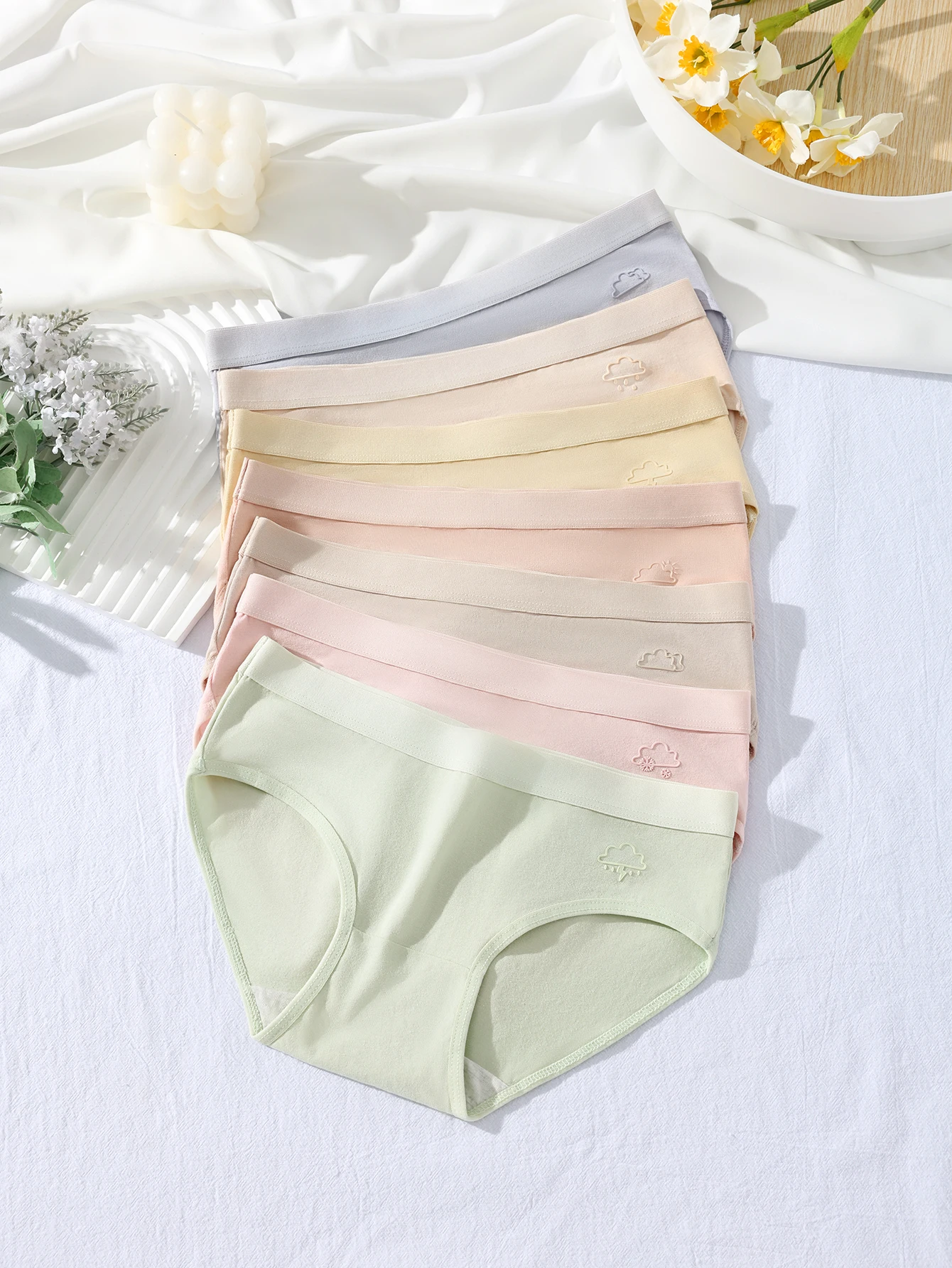 

7 шт. женские хлопковые трусики со средней талией, мягкие удобные дышащие повседневные трусы, бесшовные, с полным покрытием