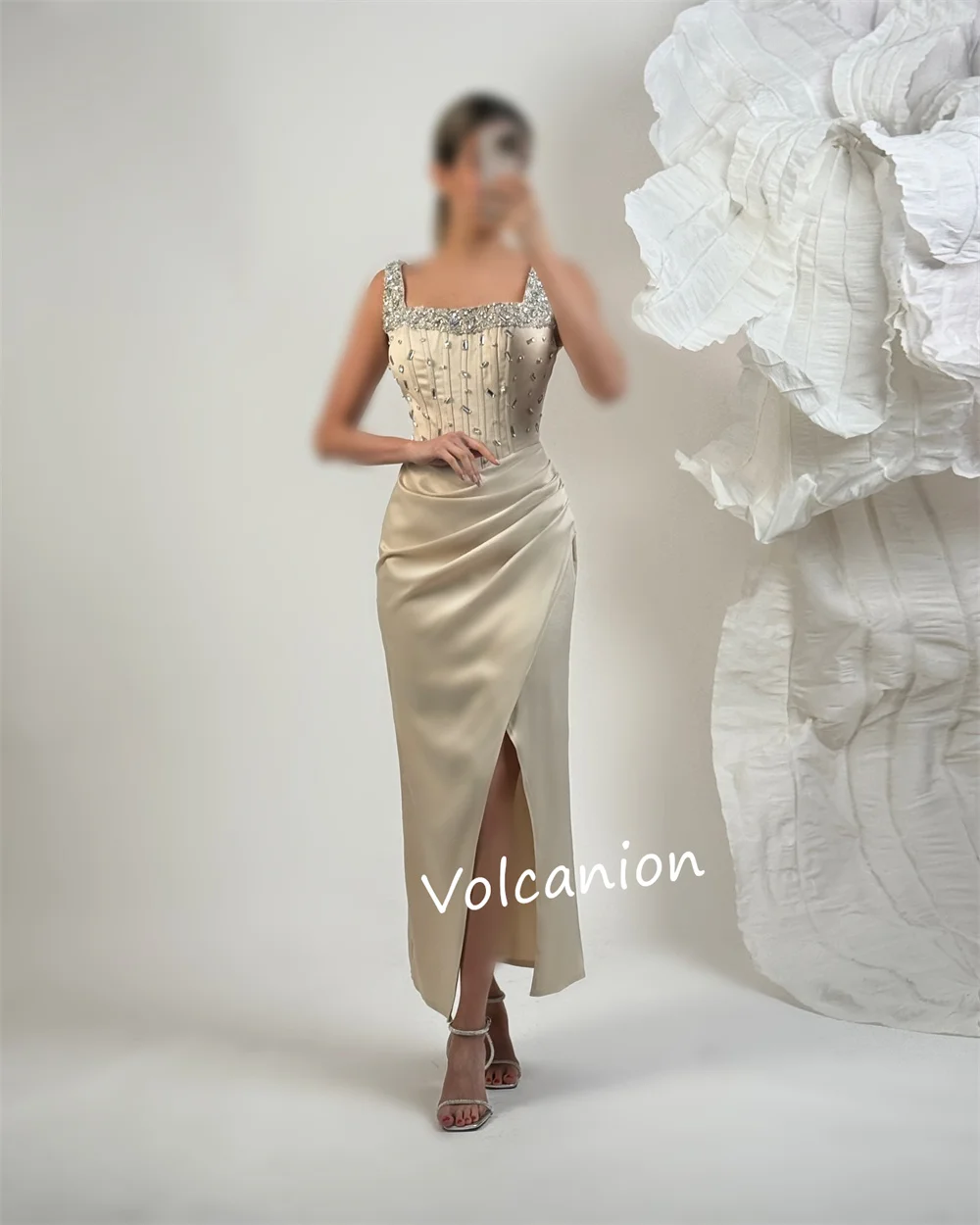 Customized Charmeuse Pleat Sequined Sheath Square Neck Midi Dresses Bespoke Occasion Homecoming Classic Retro Sparkle