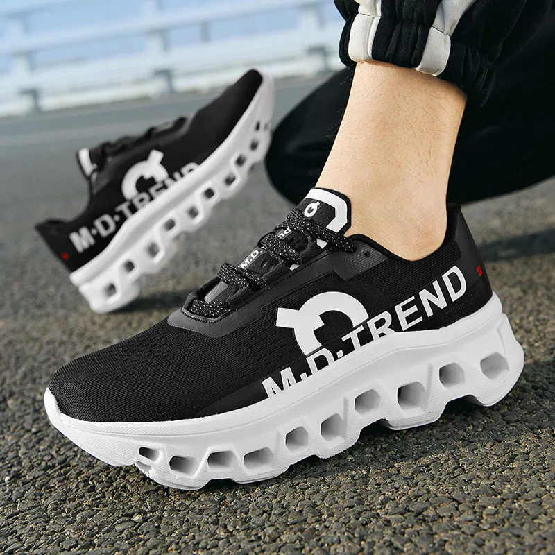 

Stylish and On-Trend Running Shoes: Elevate Your Comfort in Casual Sports Footwea