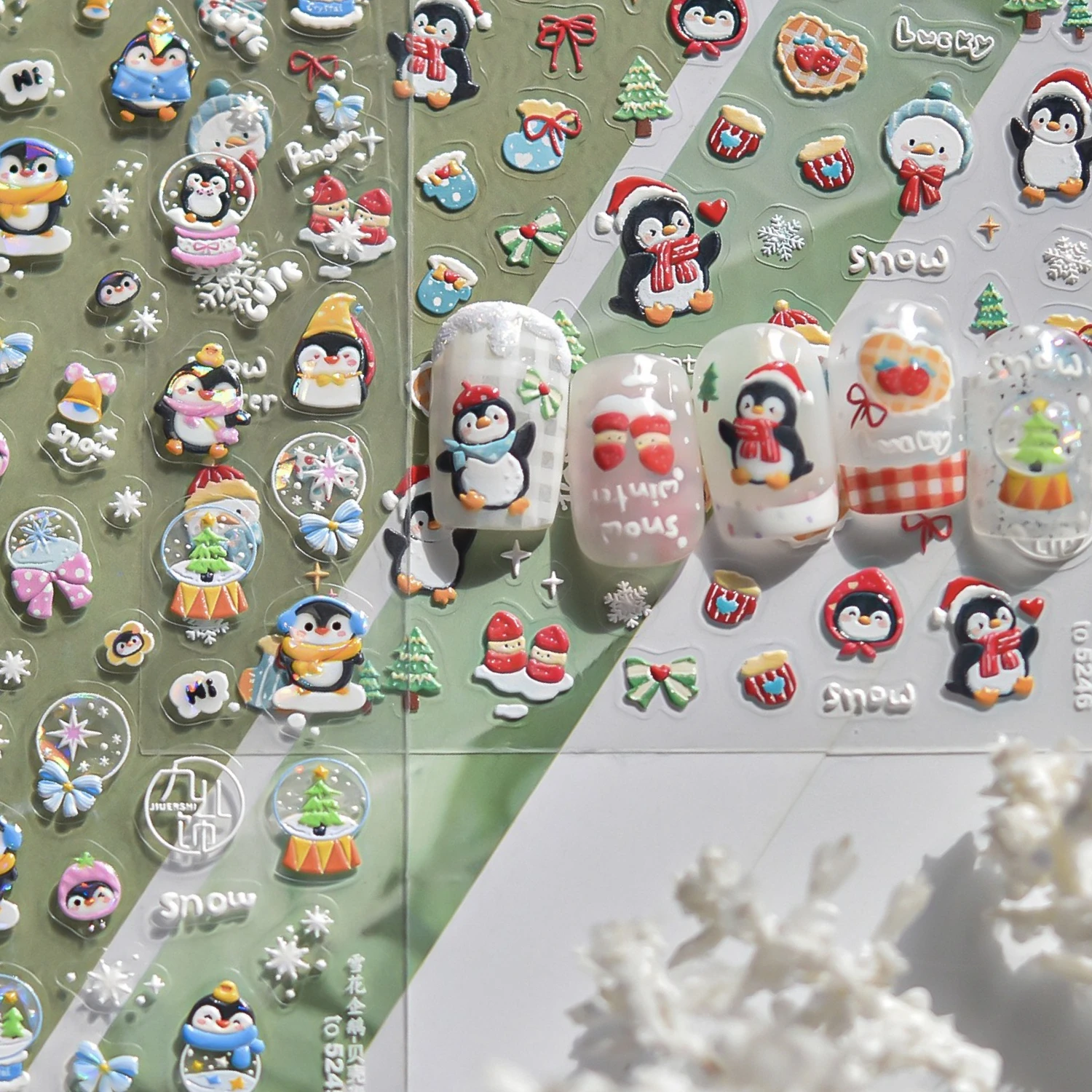 Lindo pingüino copo de nieve Bowknot bola de cristal sombrero rojo estrella pino calcetines fresa invierno nieve corazón Nail Art pegatina manicura calcomanía