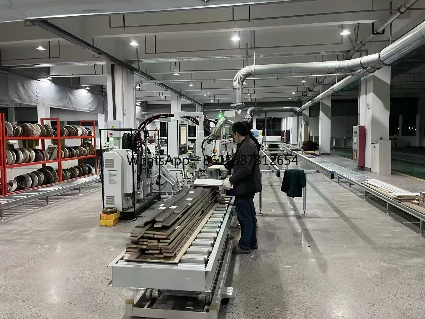 ماكينة نجارة لامينو متعددة الأغراض باستخدام الحاسب الآلي فردية للأثاث ميزات جديدة للشق/الربط/قطعة أثرية للتماس المخفية