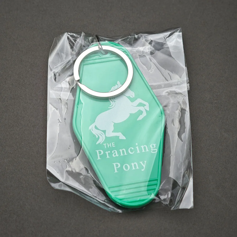 Der Prancing Pony Retro-Motel-Schlüsselanhänger, Fantasy-Film, Plastik-Schlüsselanhänger, Taschenanhänger, Sammlerstück, Geschenk für Fans – Detail 12