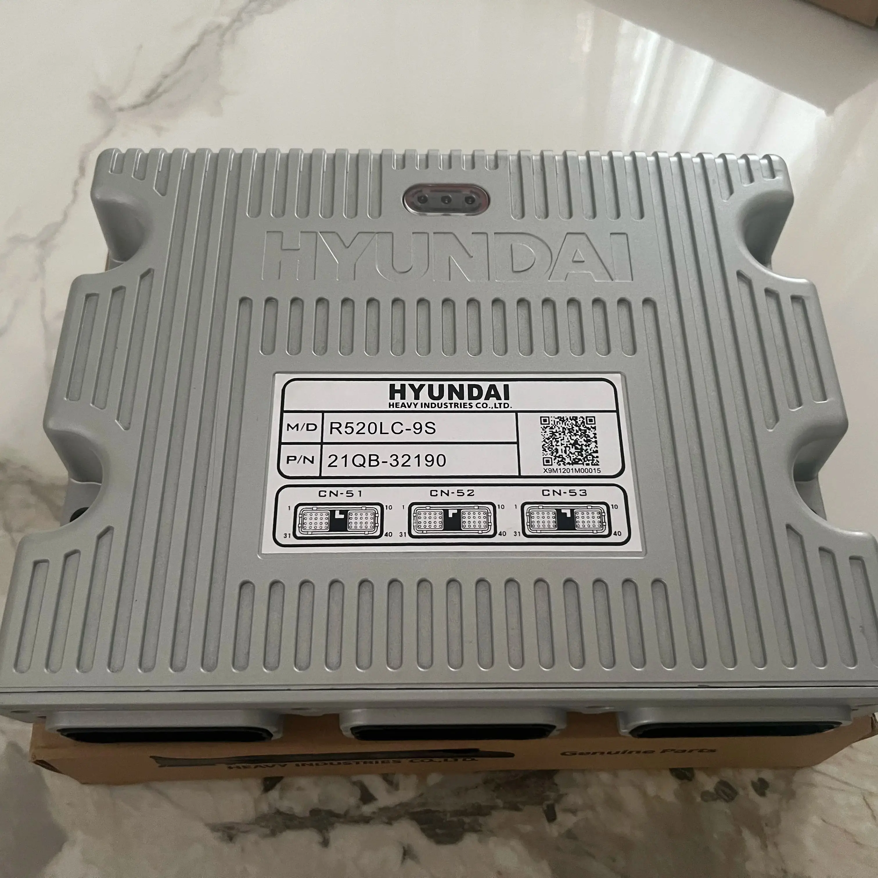 R520LC-9S Excavator Hydraulic Controller 21QB-32190 21QB-32191 21QB-32192 21QB-32193