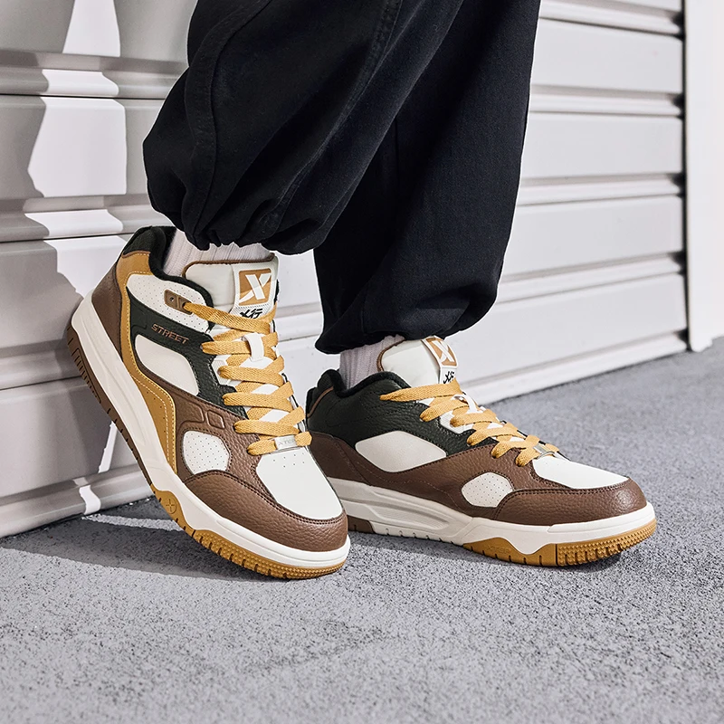 Xtep Yi Xing Cotton Shoes For Men  Winter Warm Soft Sports Shoes Trendy Retro Comfortable Sneakers 876419370007