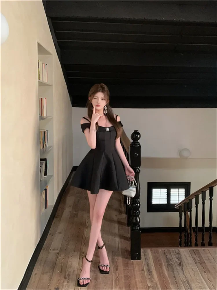 Summer Retro Sexy Little Black Mini Dress Fashion Beads Off Shoulder Slash Neck A Line Dress Small Girl Vintage Slim Party Dress