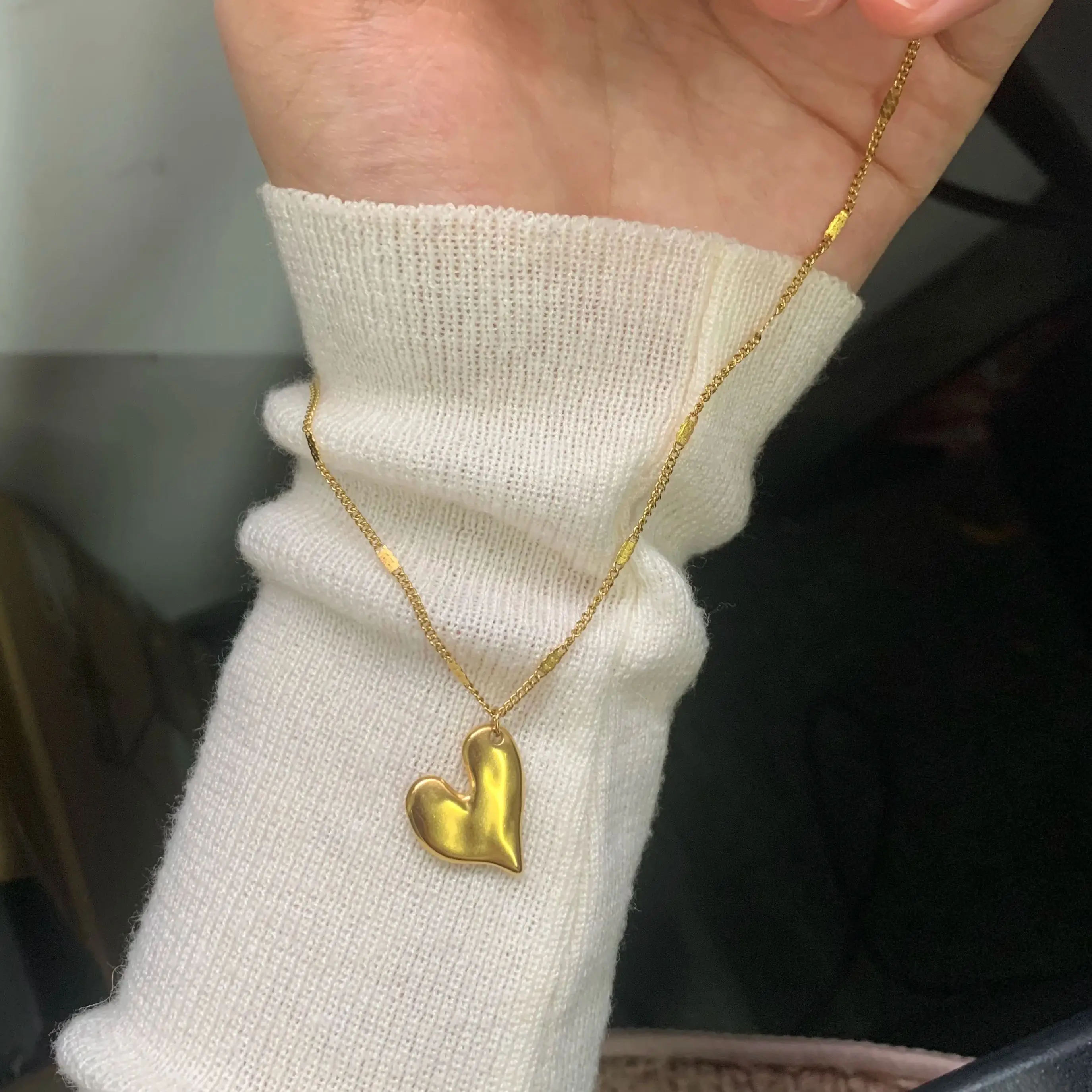

New Simple Love Heart Pendant Necklace for Women Fashion Stainless Steel Geometric Clavicle Chain Necklaces Party Jewelry Gift