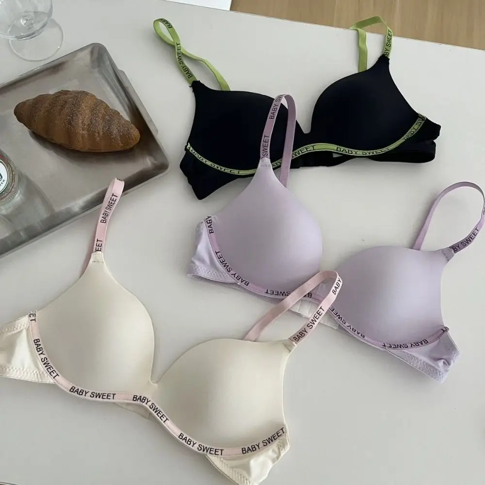 Sujetador inalámbrico con letras ultrafinas, copa 3/4, correa ajustable, escote en V profundo, sin costuras, ropa interior para mujer, sujetador de realce de estilo coreano