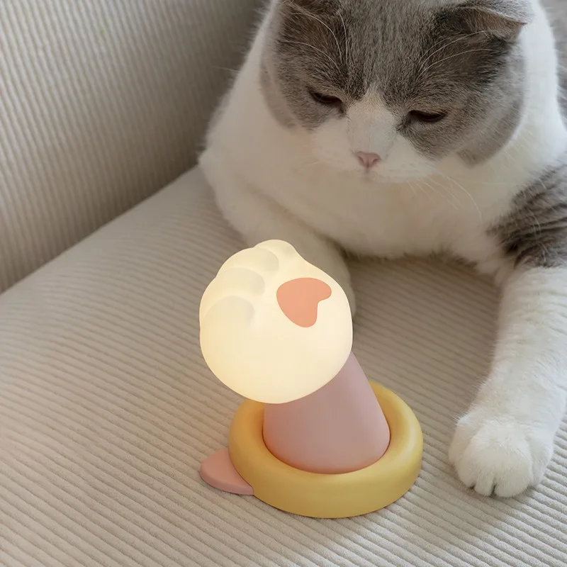 Luz noturna de pata de gato fofa e atraindo riqueza, decoração de mesa recarregável de três velocidades