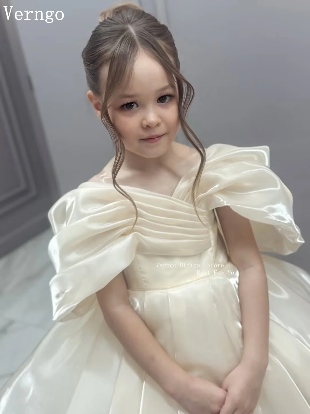 Verngo lvory Shiny Satin Mini Girl Flowers Dreess Off The Shoudler Princess Ball Gowns Elegant Prom Kid Gowns Customized