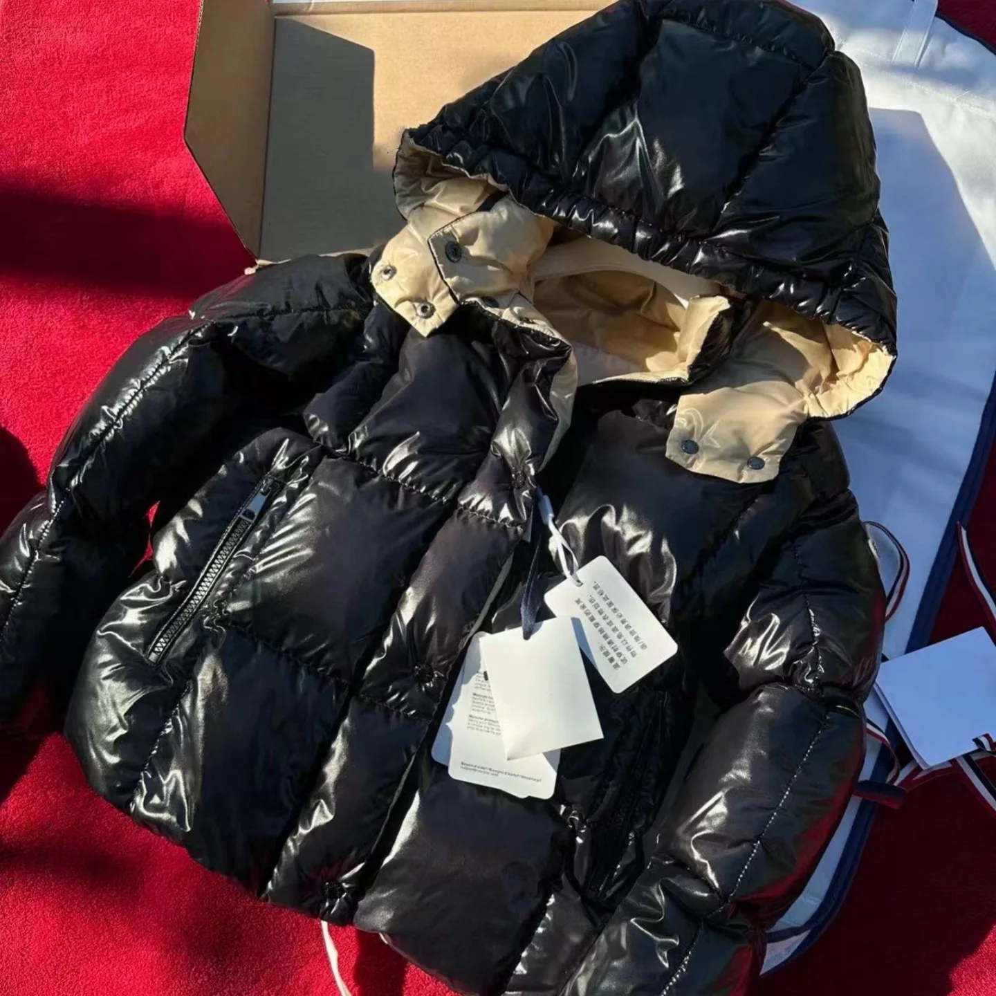 

2025 Winter New Children's Color blocked Inner Tank Hooded Bread Down Jacket Warm Coat