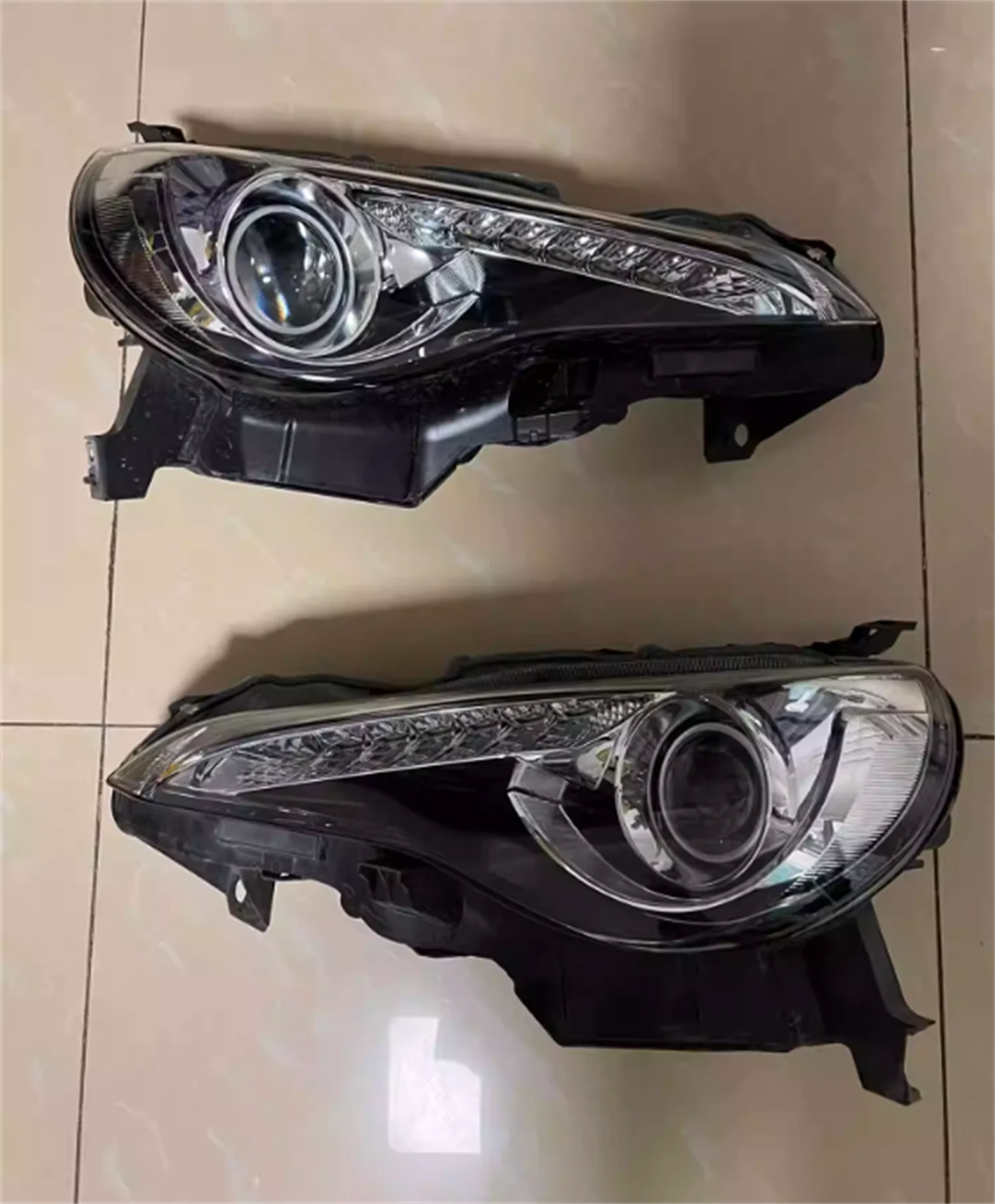 

Led Front Headlight for Toyota 86 DRL Daytime Running DRL Angel eye Turn signal