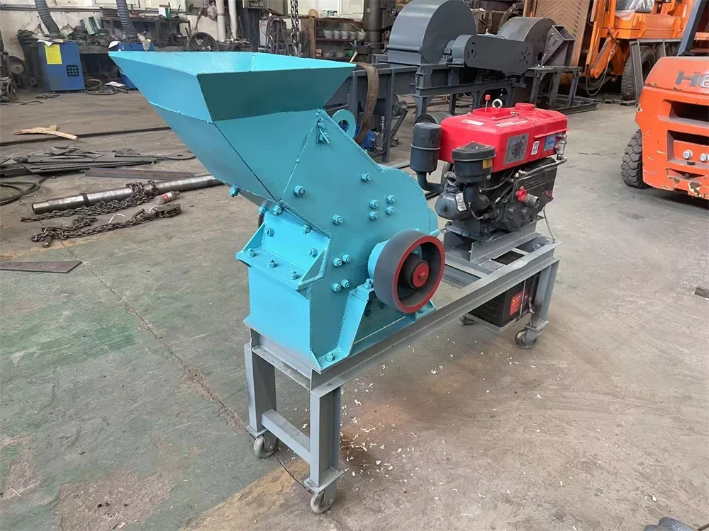 Small Size Mobile Pc200*300 Stone Hammer Mill Rock Crusher Machine With D iesel Engine