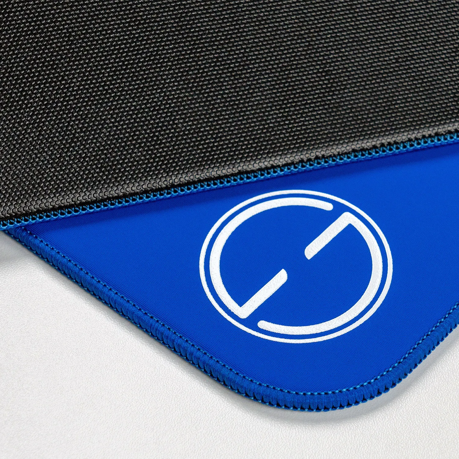 

Ultraglide meow peripheral UN Game Fine Surface Skin-Friendly Smooth Speed Pad ULTRANEON Mouse Pad