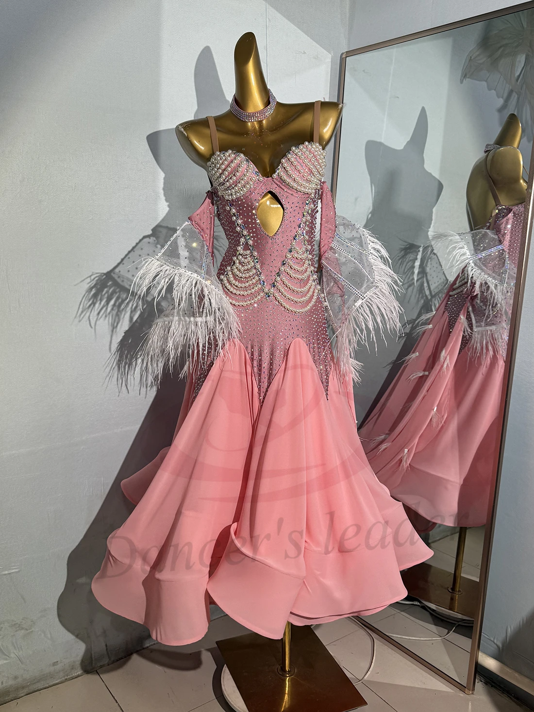 라틴 댄스 드레스 하이 엔드 맞춤형 하프 바디 대형 진주 서스펜더 탱고 여성 성인 어린이 무대 전문 의류