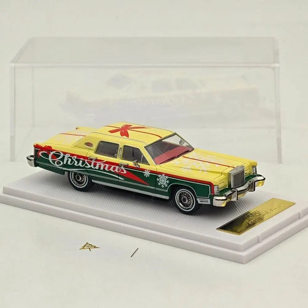 1:64 Christmas 1979 Continental Town Car Alloy Car Diecast Model Limited Collection Turning Crush x Sunstar Toy Vehicle Models
