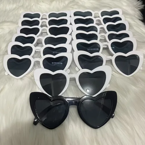 Imagen 2 del producto 14 gafas en forma de corazón son los mejores regalos para parejas y amigos, perfectos para fiestas individuales, Halloween, Navidad y cumpleaños.