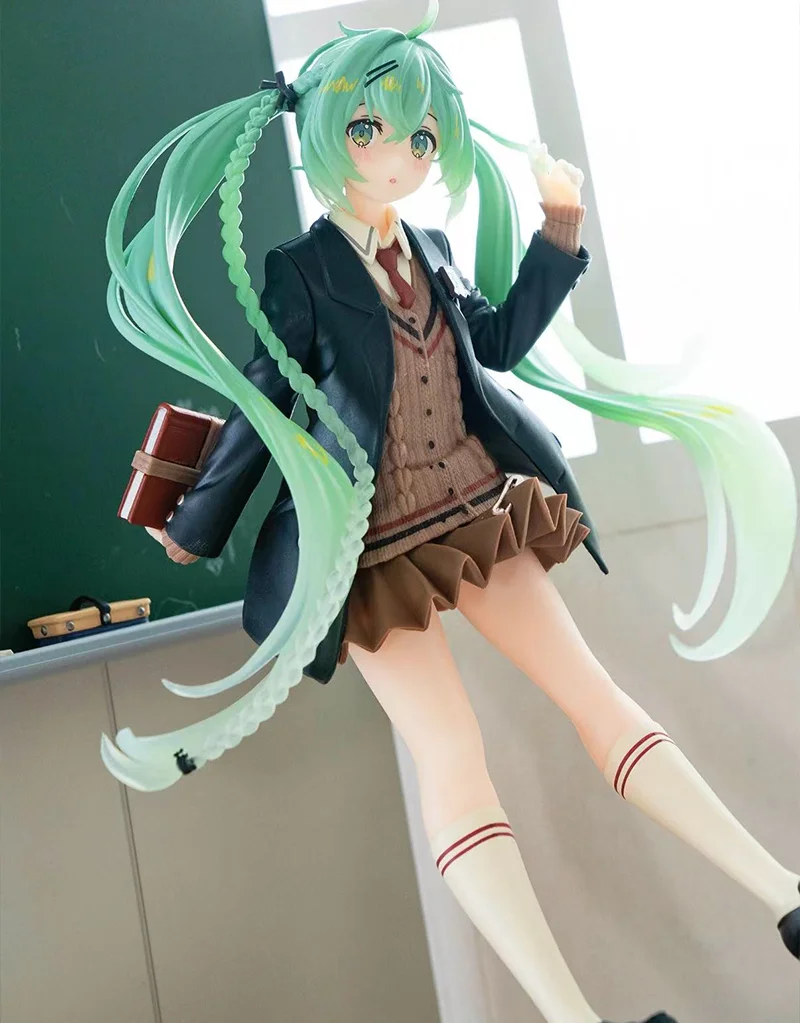 Genuine Original Taito Hatsune Miku Preppy Ver Anime Figure Model Collectible Toys Ornament Decoration Girls Birthday Gift