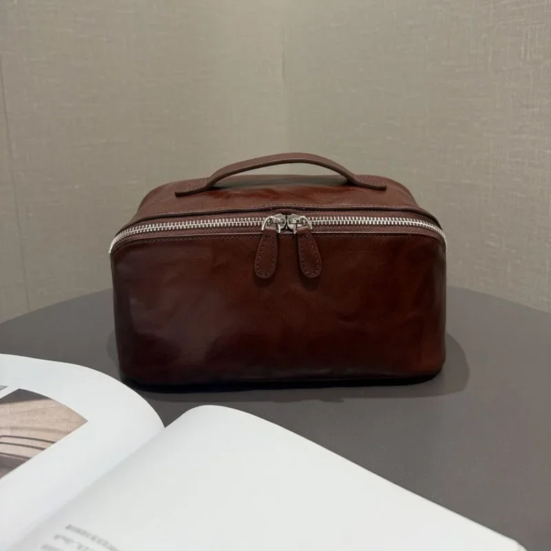 Vegetable-Tanned First-Layer Cowhide Portable Makeup Bag, Large Capacity European-Style Light Luxury Handheld Wash Bag, Genuine