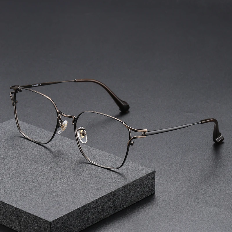 

Ultra-Light Pure Titanium Frame Glasses Simple Design Versatile Matching Prescription Lens Rectangle Shape Vintage Style