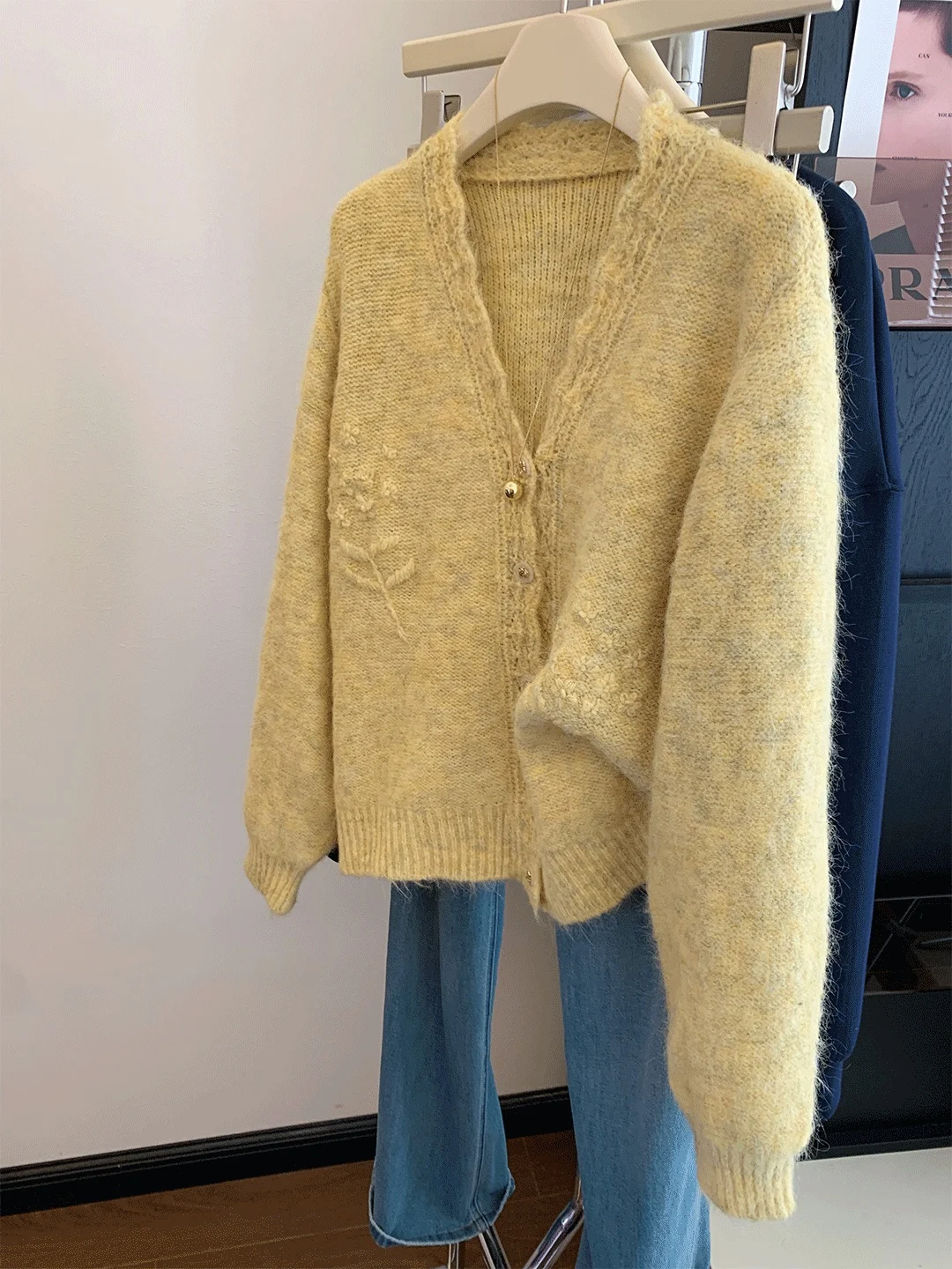 

Желтый вязаный свитер с цветочным узором, женский, осенне-зимний, в стиле «lazy», с эффектом высокого класса, открытый кардиган, мягкий, уютный, нежный топ для верхней одежды