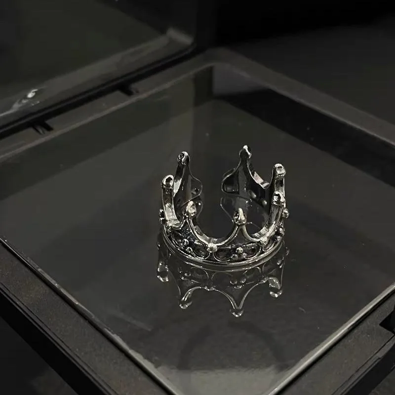 Vintage Luxury Silver Plated Crown Open Ring Cold Style Index Finger Ring Punk Unisex Adjustable Creative Statement Jewelry Gift