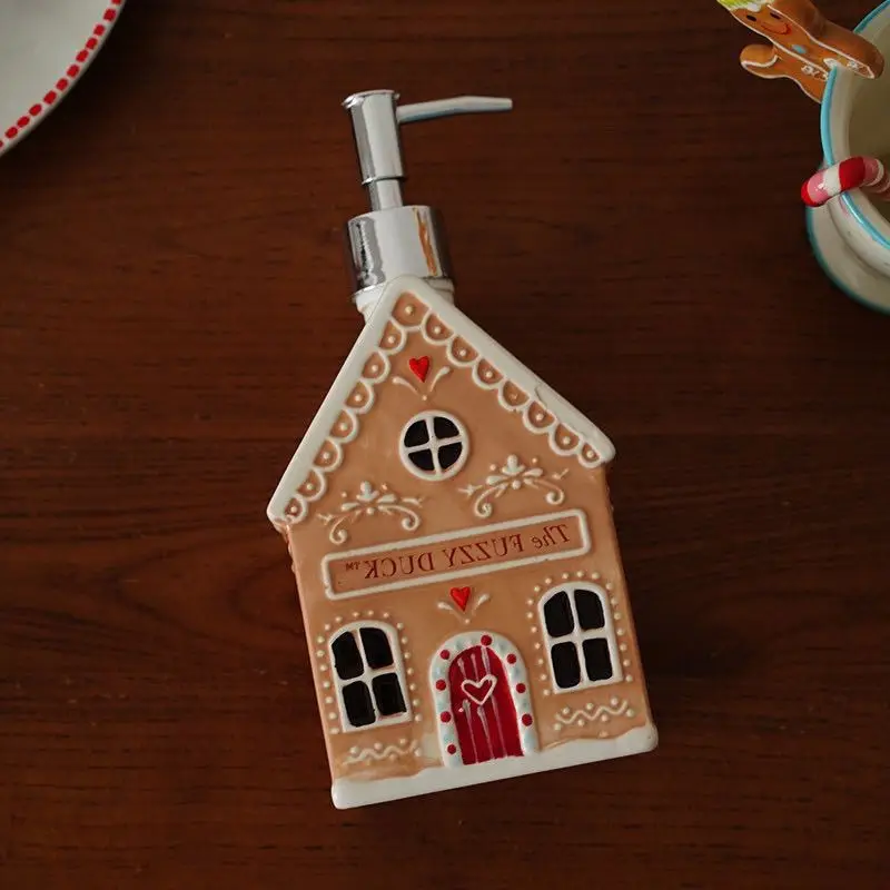 Christmas Storage Bottle, European Hand-Painted Relief Gingerbread Man House Ceramic Bathroom Bath Bottle, Hand Sanitizer Bottle