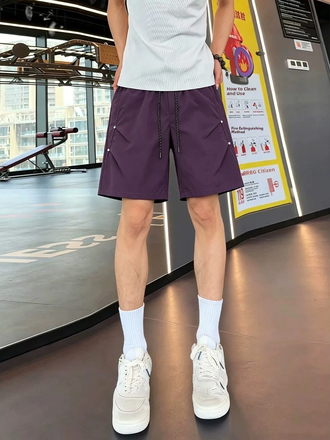 American Style Quick Dry Ice Silk Rivet Folded Short Pants Men's Handsome High End Feeling Loose Four Parts Casual Straight
