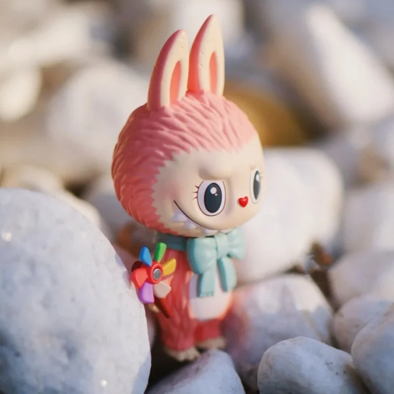 

Labubu Kawaii Оригинальная карта Mokoko серия городского парка охватывающая фигурка анимации модель Статуя Кукла игрушки рождественские подарки
