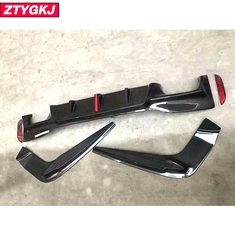 3D Style Carbon Fiber Material Rear Bumper Lip Diffuser Spoiler With Led Light For BMW 5 Series G30 M5 F90 Tuning 2021 Up