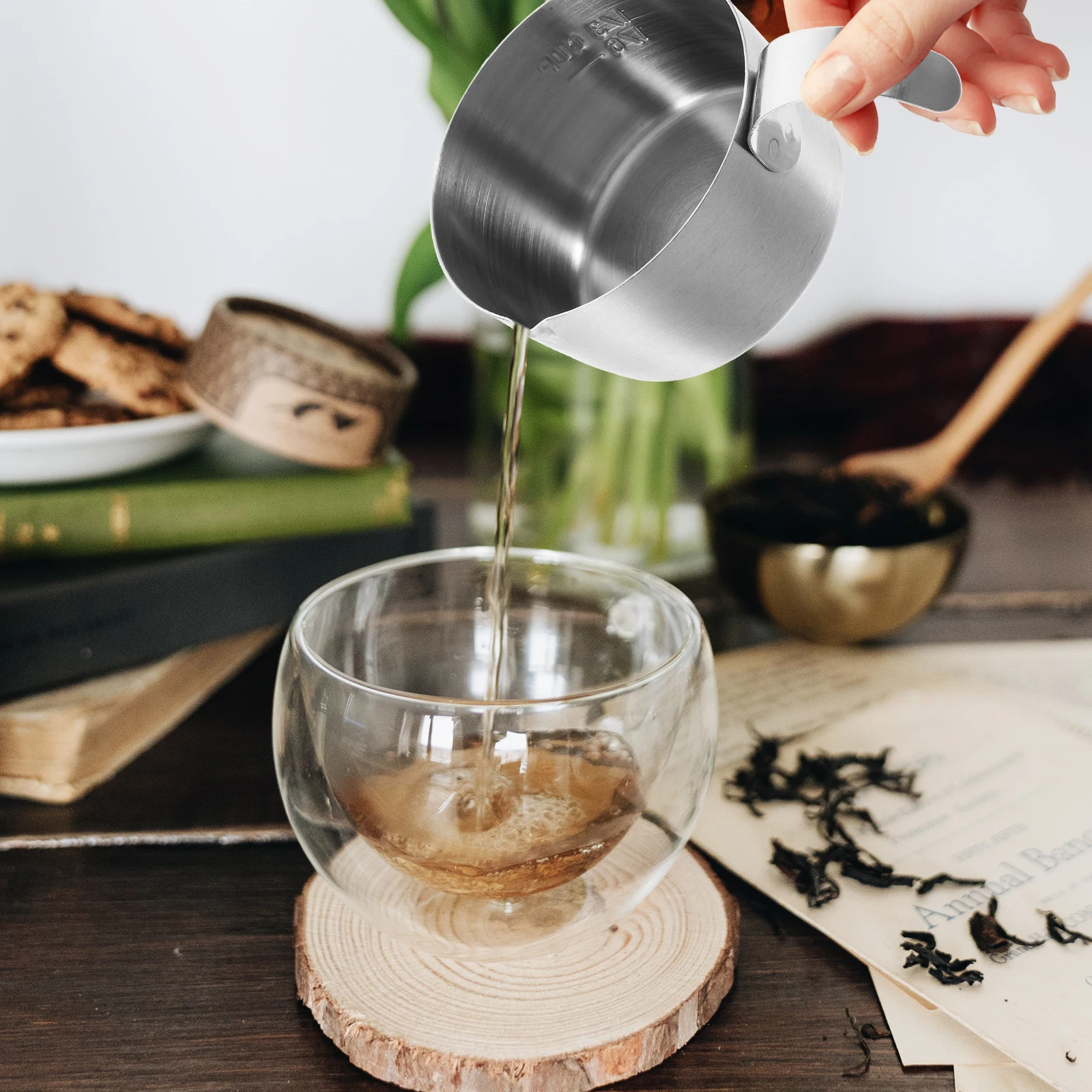 

1pc 304 Stainless Steel Coffee Creamer Pitcher Sauce Measuring Cup for Home Office BBQ Picnic Rust Resistant with Handle