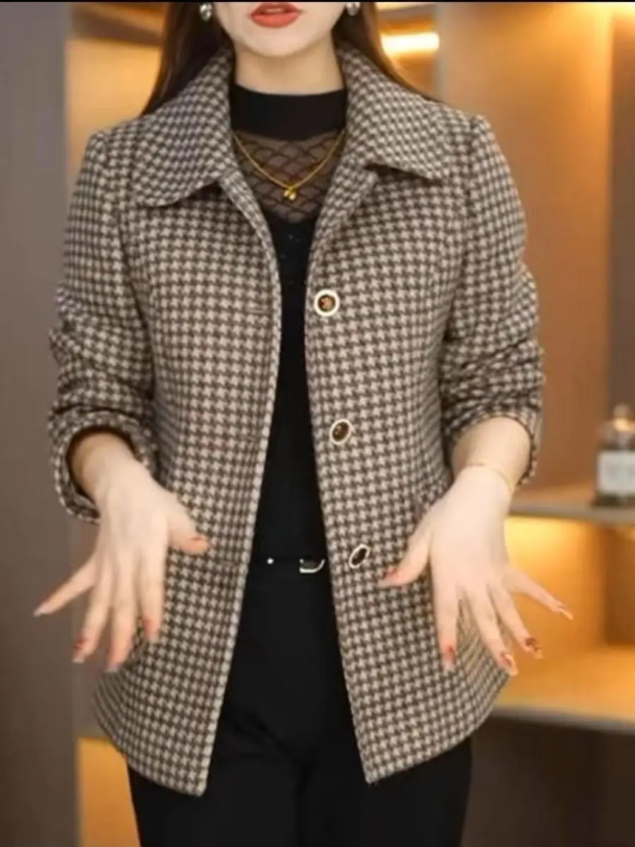 

Warm Plaid Outerwear Coat for Middle-Aged Mothers Winter Clothes High Waist Korean Style Loose Fit Jacket with Pockets