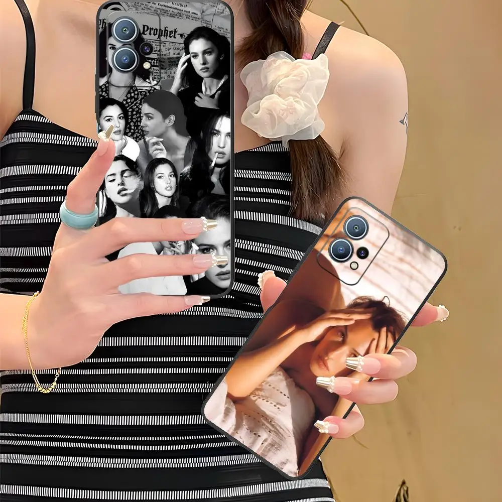 Monica Bellucci Mob…