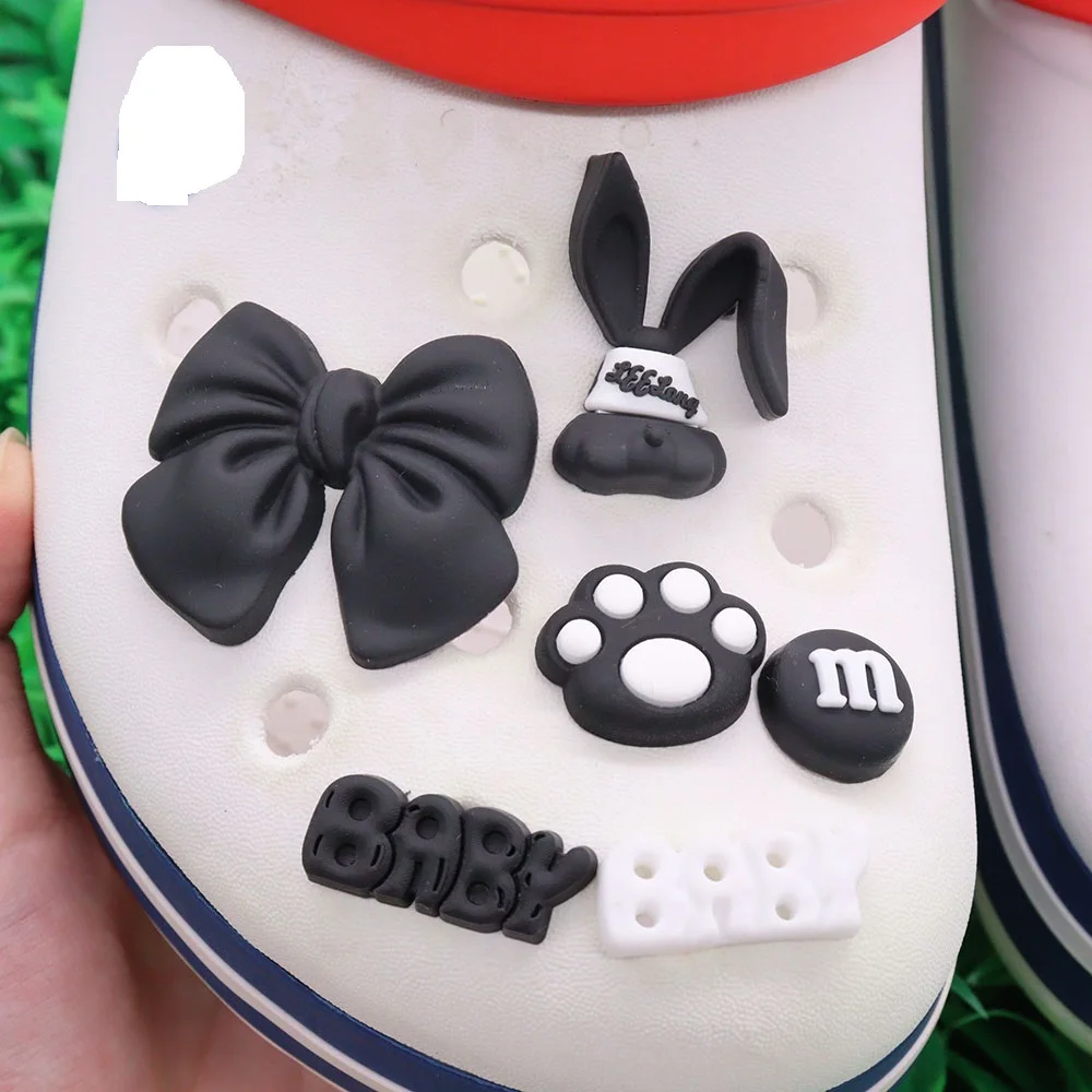 Single Sale 1pcs PVC Shoe Charms Buckle Paw Prints Chocolate Rabbit Bow Sandals Shoes Decoration Fit Wristbands Kids Party Gift