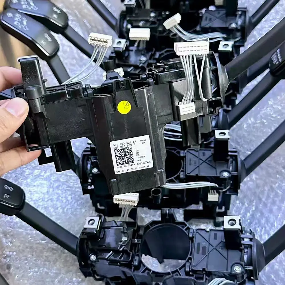 

5Q1 953 521 ER Steering Wheel Handle 5Q1 953 521 ER Steering Wheel Shift Lever