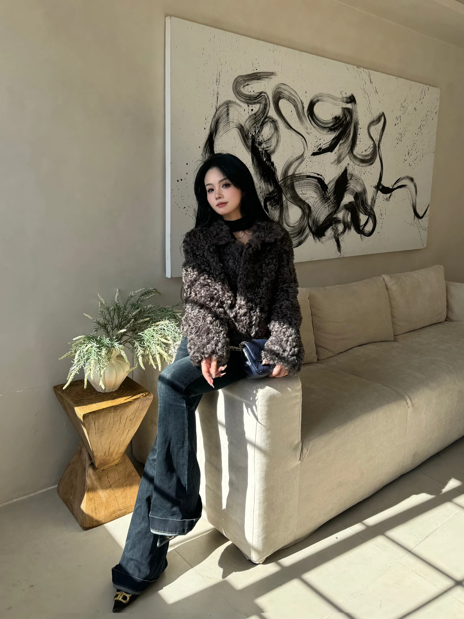 

Bla Teddy Faux Fur Jaet Women's Winter Thiened Inteated Leather And Fur Small Size Cute Sli ort Sve Coat