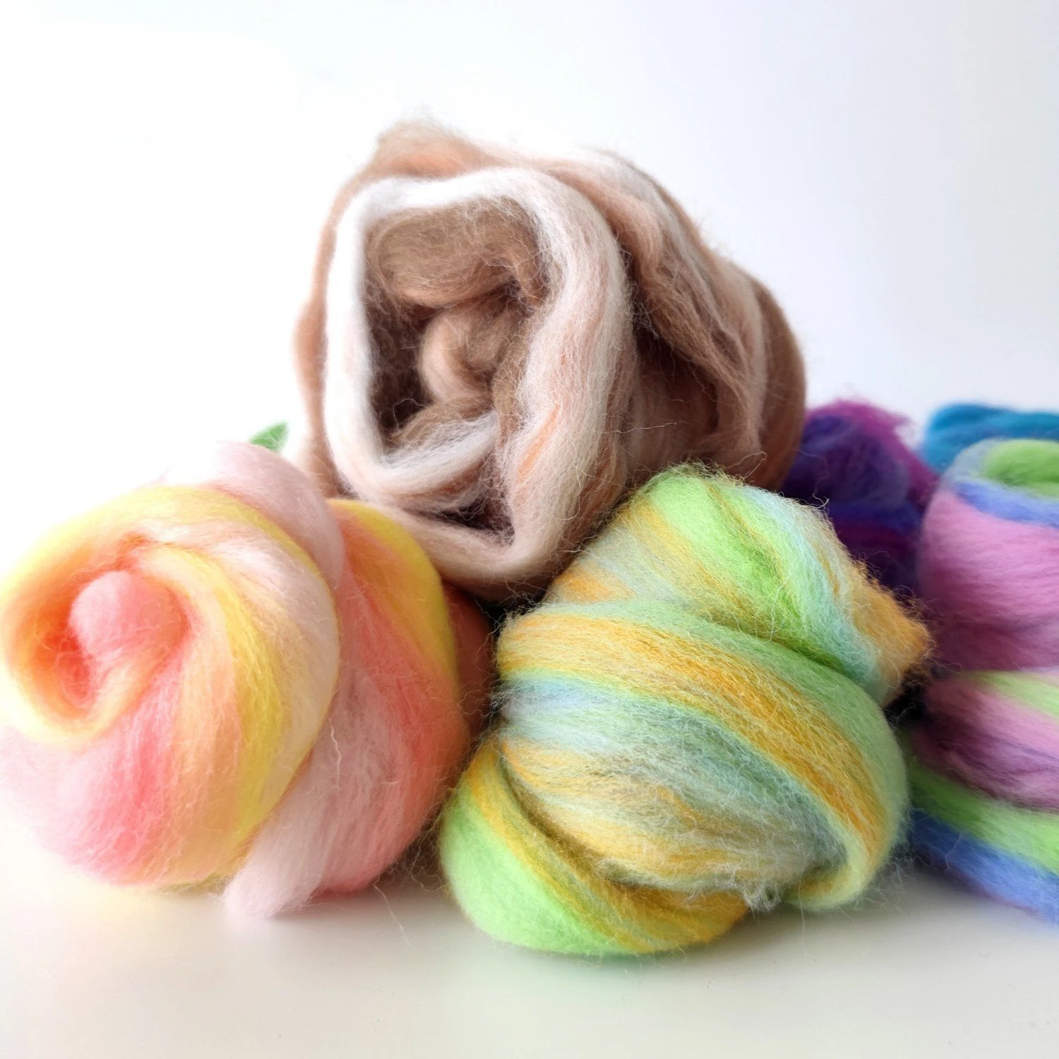 Wool Felt Fancy Colored Wool Felt Mixed Color Wool Strips Yarn Clusters Skin Friendly Poking Le Blended Dyeing Multi Color Serie