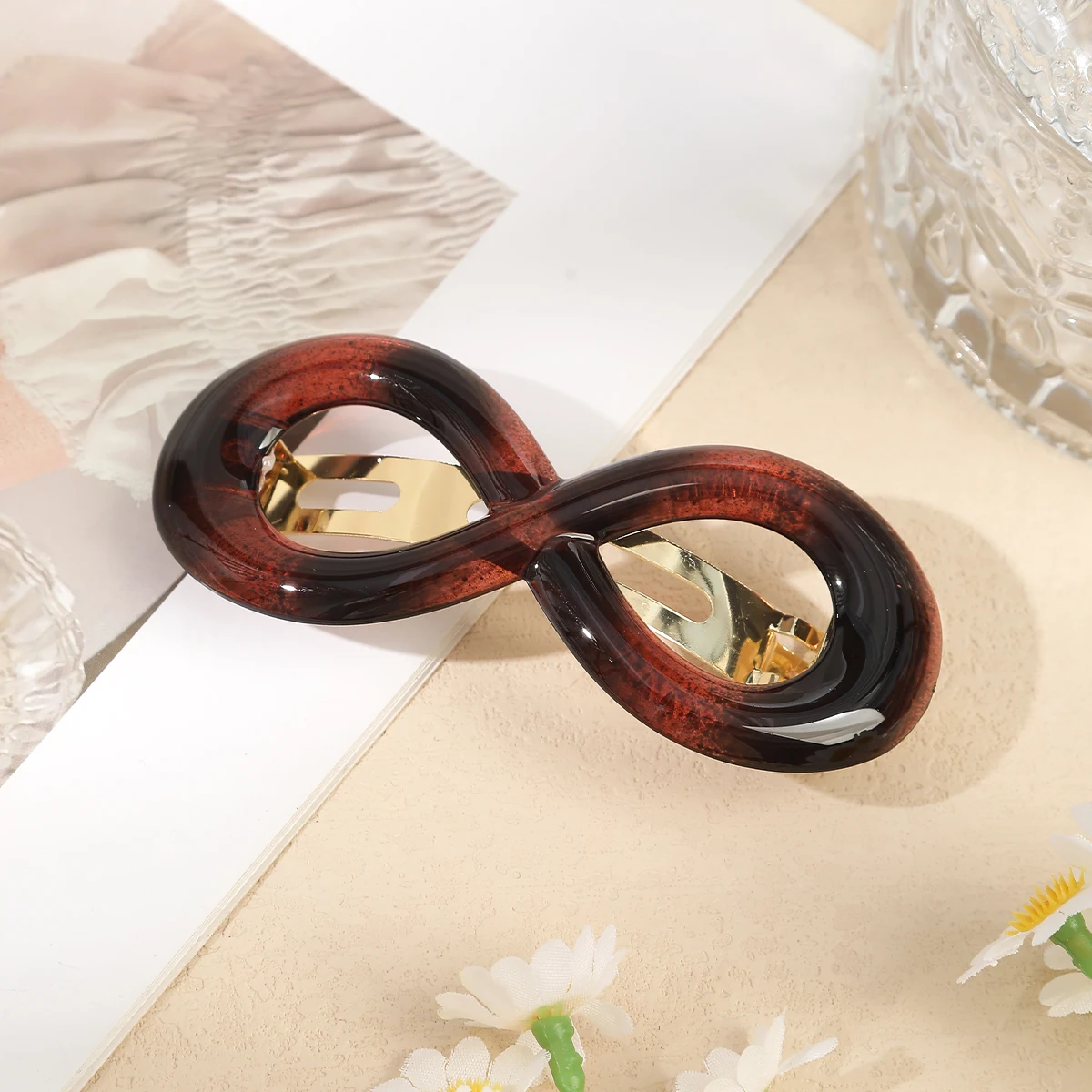 AWAYTR 8-shaped Amber Hairpins Retro Plastic Headwear Romantic Hair Accessories Girl Side Bangs Clip Sweet Hair Clips