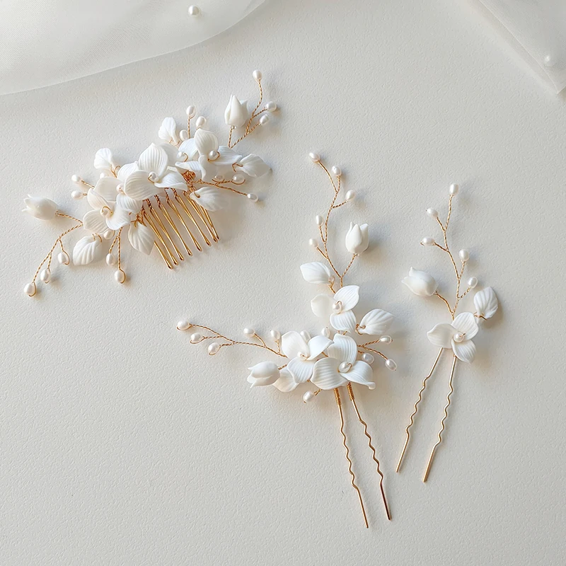 2025 New Bridal Headpiece Freshwater Pearl Spray White Ceramic Flower Design Hair Comb Pins For Wedding Party