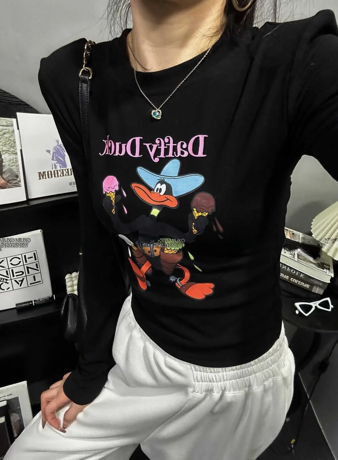 เสื้อยืดทรงเข้ารูป แขนยาว ผ้าคอตตอน ดีไซน์เอวสูง สไตล์เกาหลี เหมาะสำหรับใส่ทำงานหรือเดินทาง