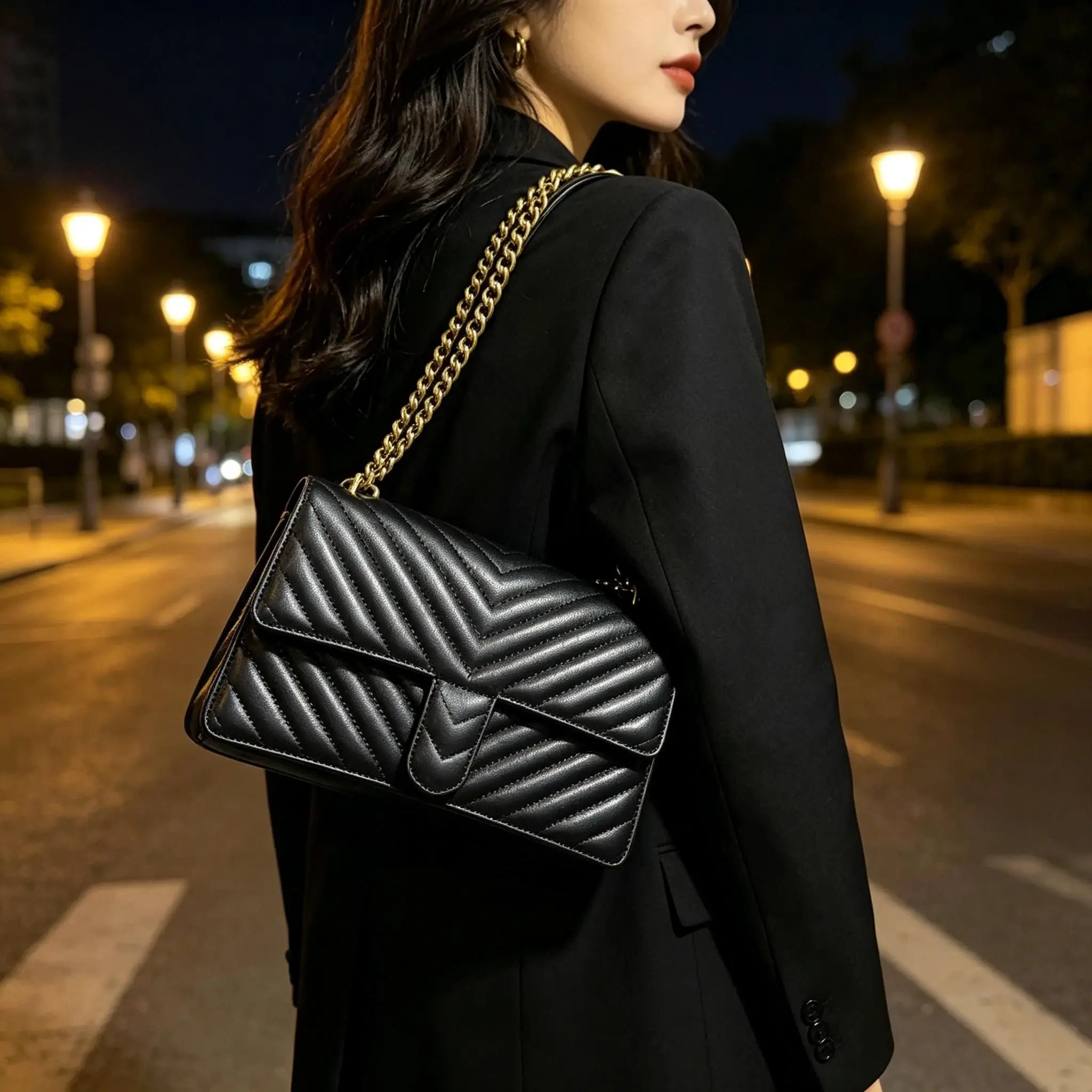 

high-end luxury women's handbag elegant leather handbag fashionable crossbody bag retro shoulder bag Women's luxury handbags